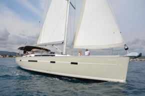 Bavaria 56 / Velero